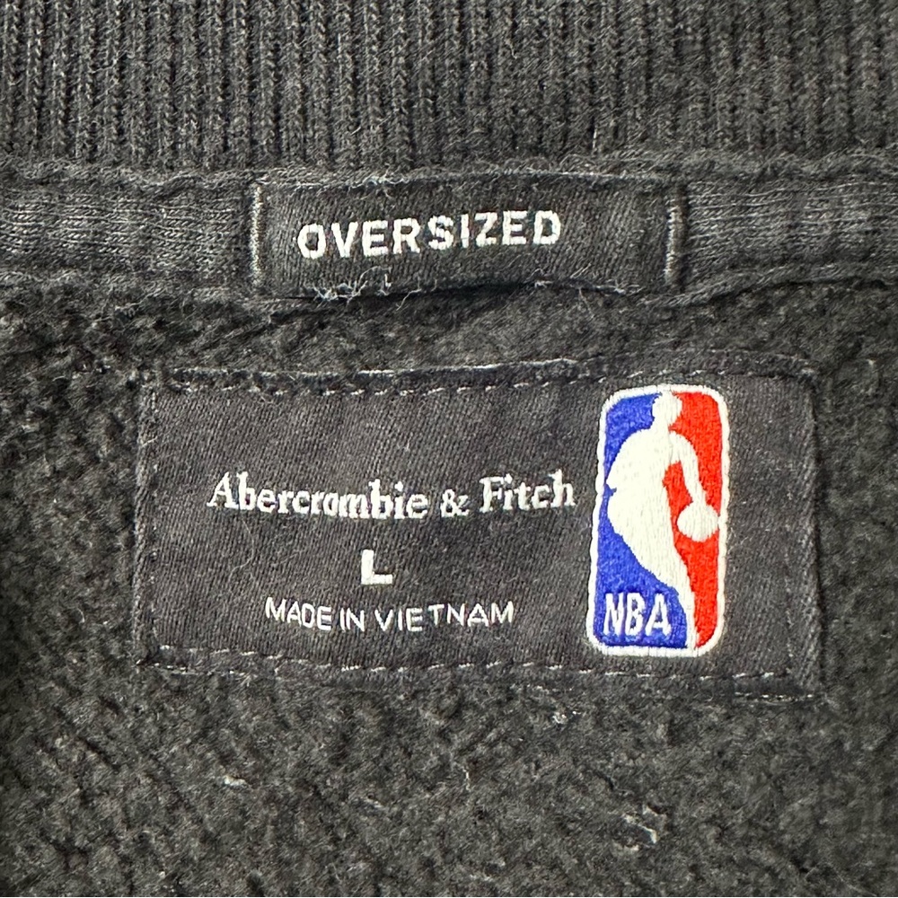 Abercrombie & Fitch NBA Phoenix Suns Graphic Sweatshirt - Picture 6 of 7